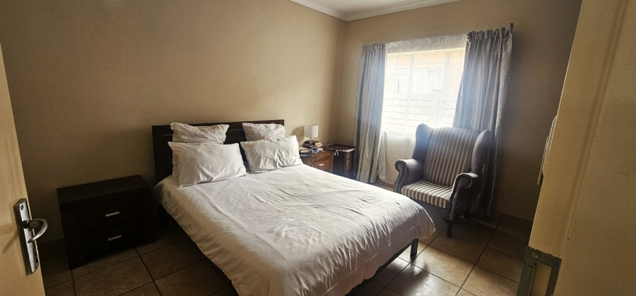 To Let 3 Bedroom Property for Rent in Waterkloof East North West